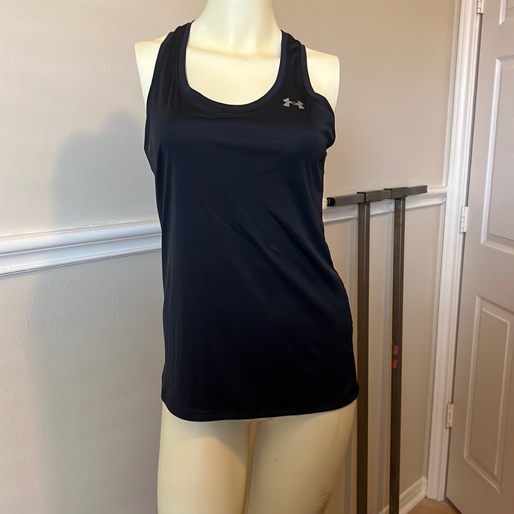 Under Armour black gym tank top